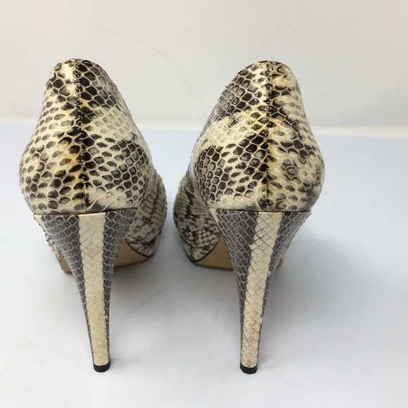 Vera Wang Lavender Snake Skin Pumps - Picture 5 of 8